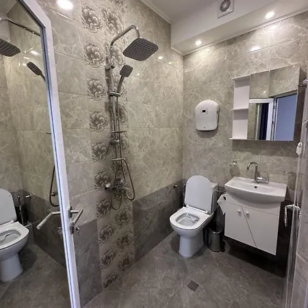 Apartment Elion House 4 *